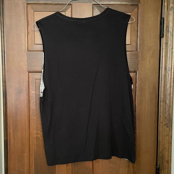 Size Large H&M Divided serpent sleeveless t-shirt - Picture 2 of 4